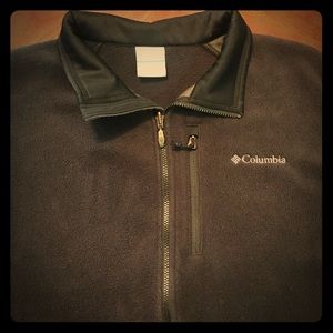 Men’s Columbia fleece jacket